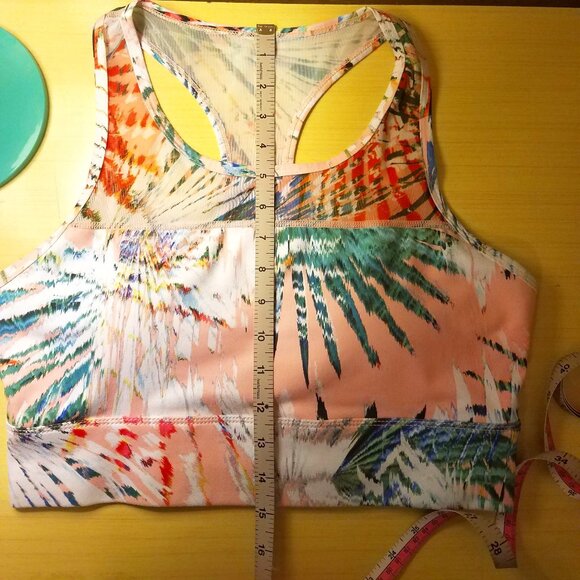 Fabletics Tropical Print Sports Bra - Picture 4 of 9
